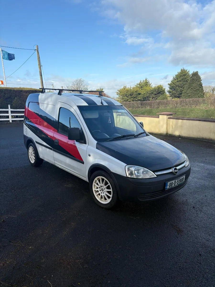2008 Opel combo Doe 11/26 tax 3/26 - Image 1