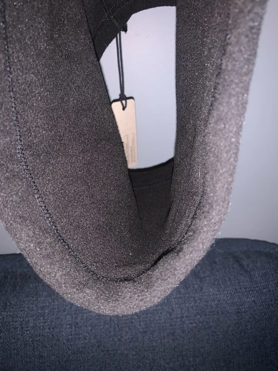Carhartt new neck warmer - Image 3