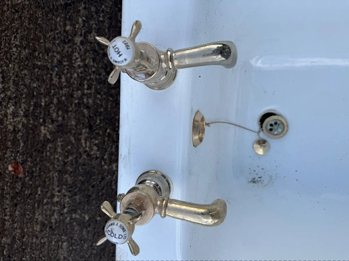 Cast Iron bath - Image 3