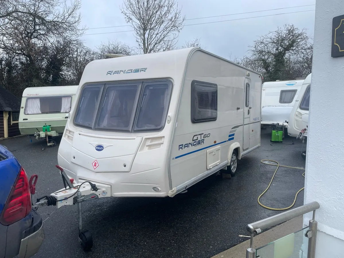 2 brith caravan light weight - Image 1