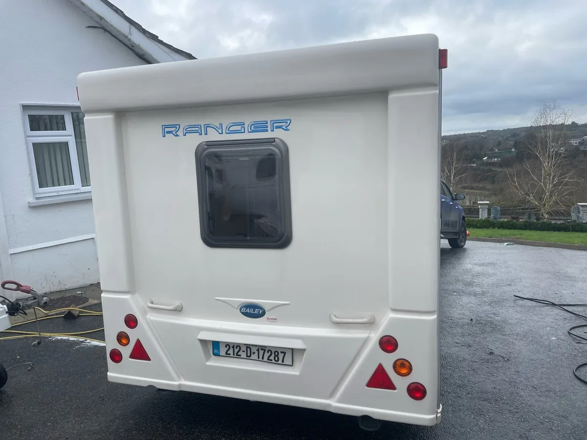 2 brith caravan light weight - Image 3