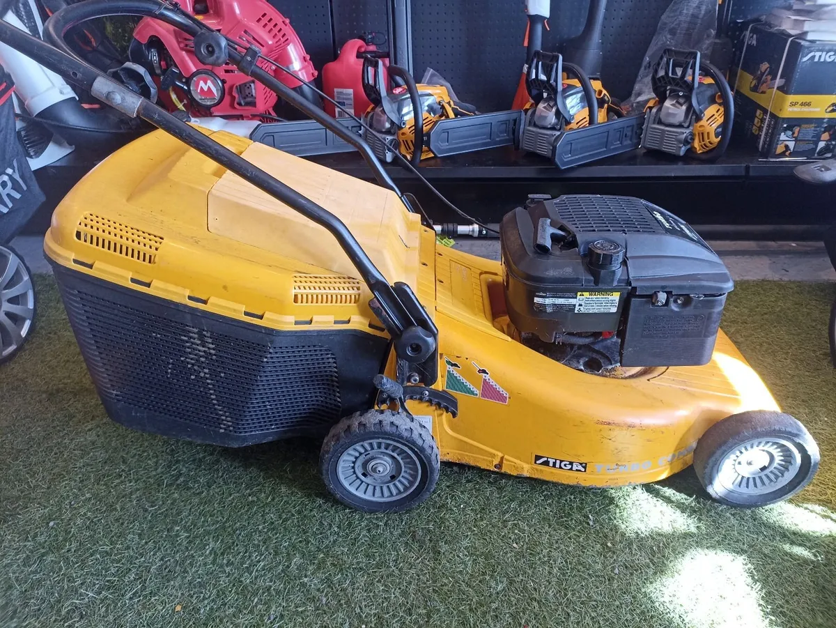 STIGA PUSH PETROL LAWNMOWER FOR SALE - Image 3