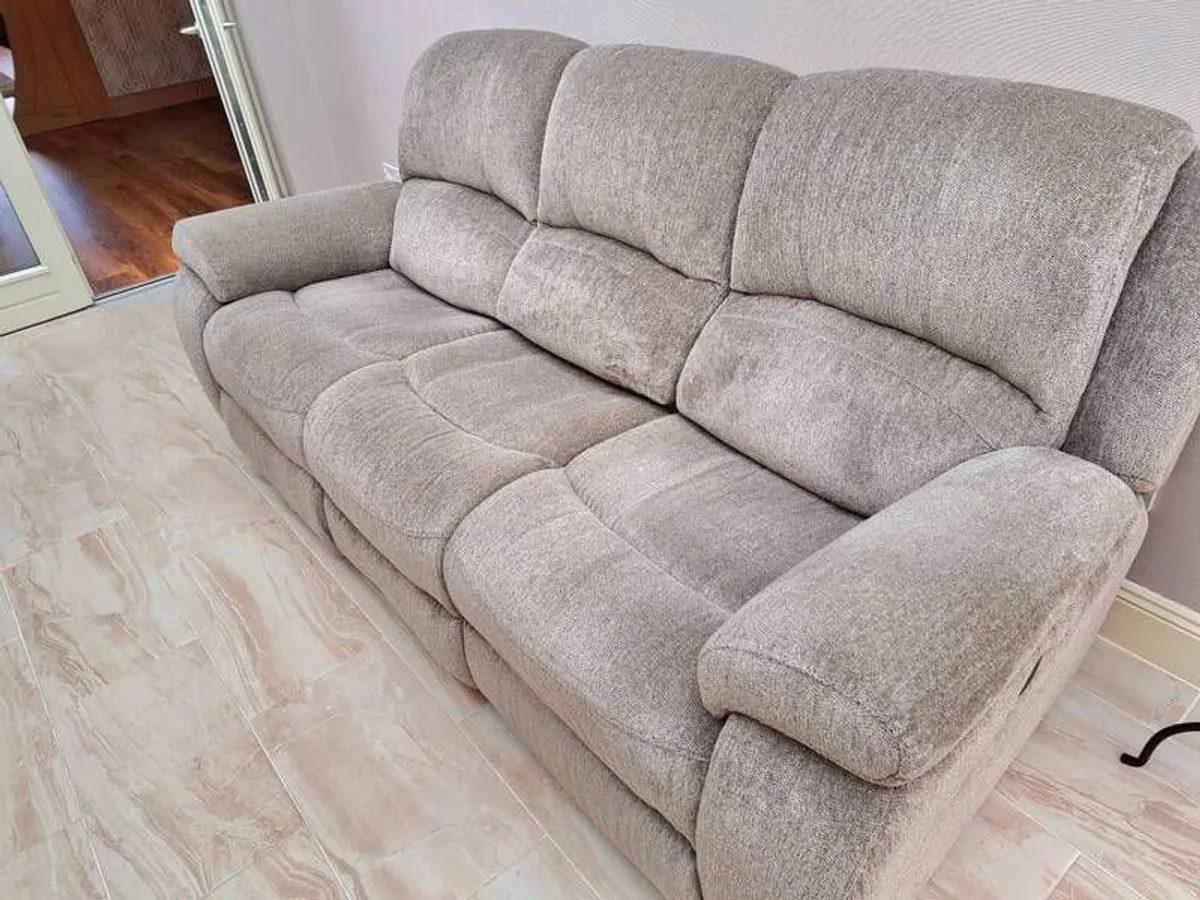 3seater electric recliner - Image 4