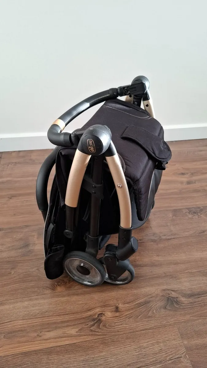 Chicco Goody Plus Stroller Black - Image 1