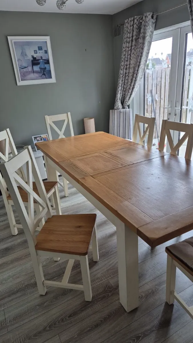 Dining room table and 6 chairs - Image 2