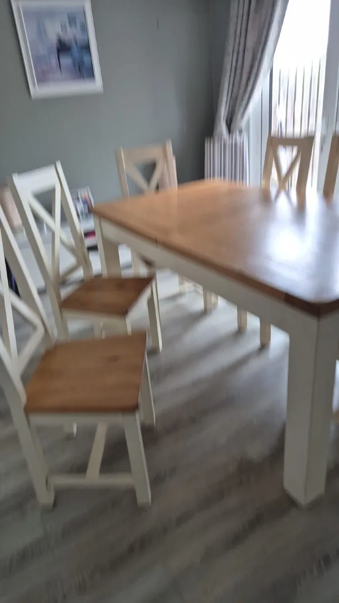 Dining room table and 6 chairs - Image 4