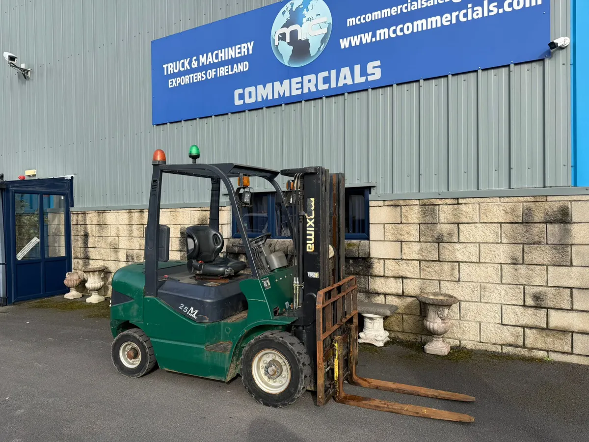 For Sale: Maximal 2.5 Ton Forklift - Image 1