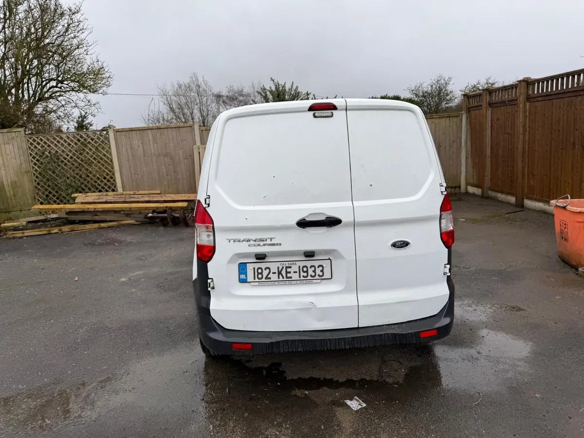 Ford Transit Connect 2018 - Image 2