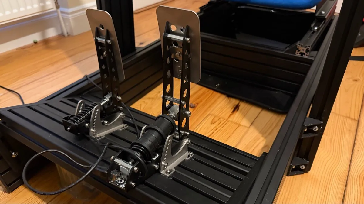 High-end Sim Racing Rig - Image 2