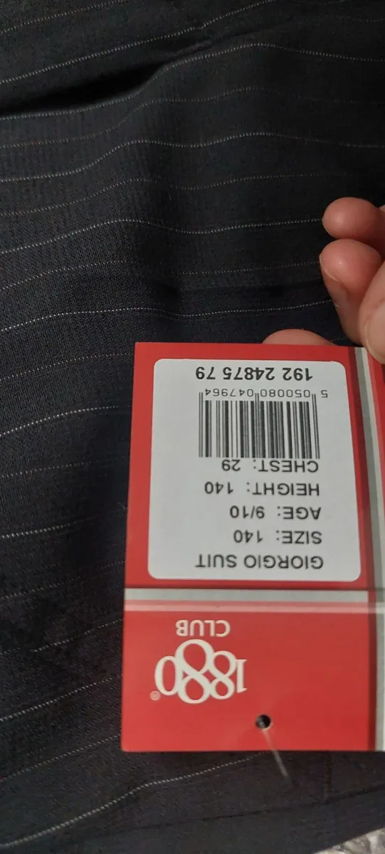 Suit 9/10 yrs - Image 2