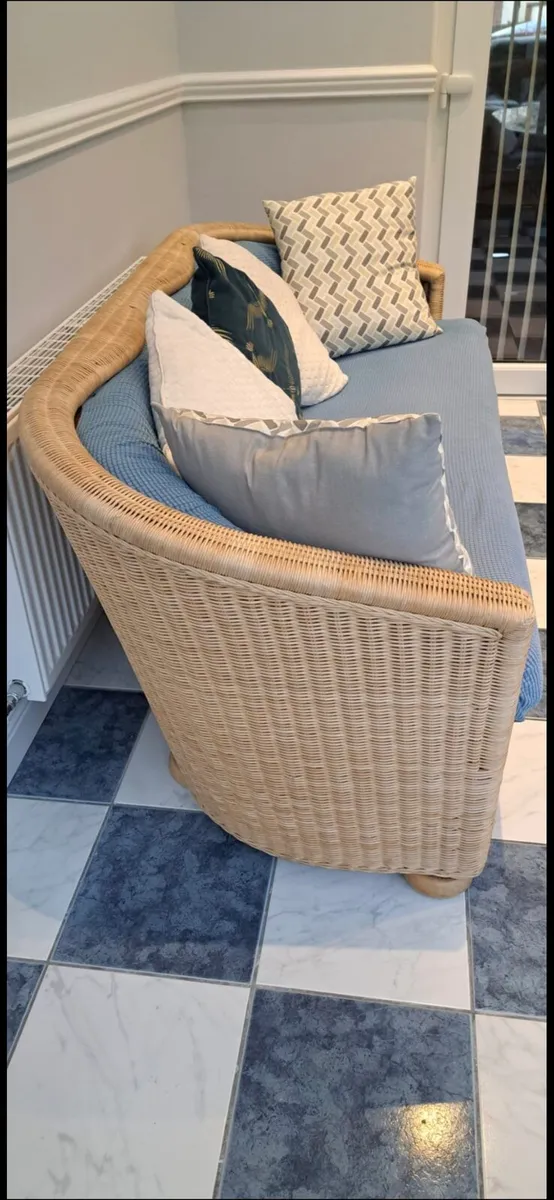 Wicker 3 Seater Sofa - Image 2