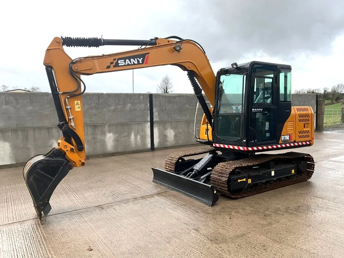 2323- SANY SY75S 7.5 TON EXCAVATOR - Image 1