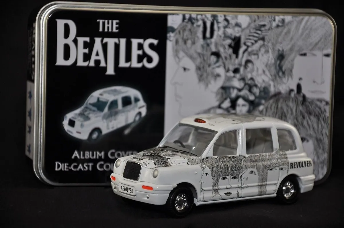 Beatles London Taxi - Revolver, die cast. - Image 2
