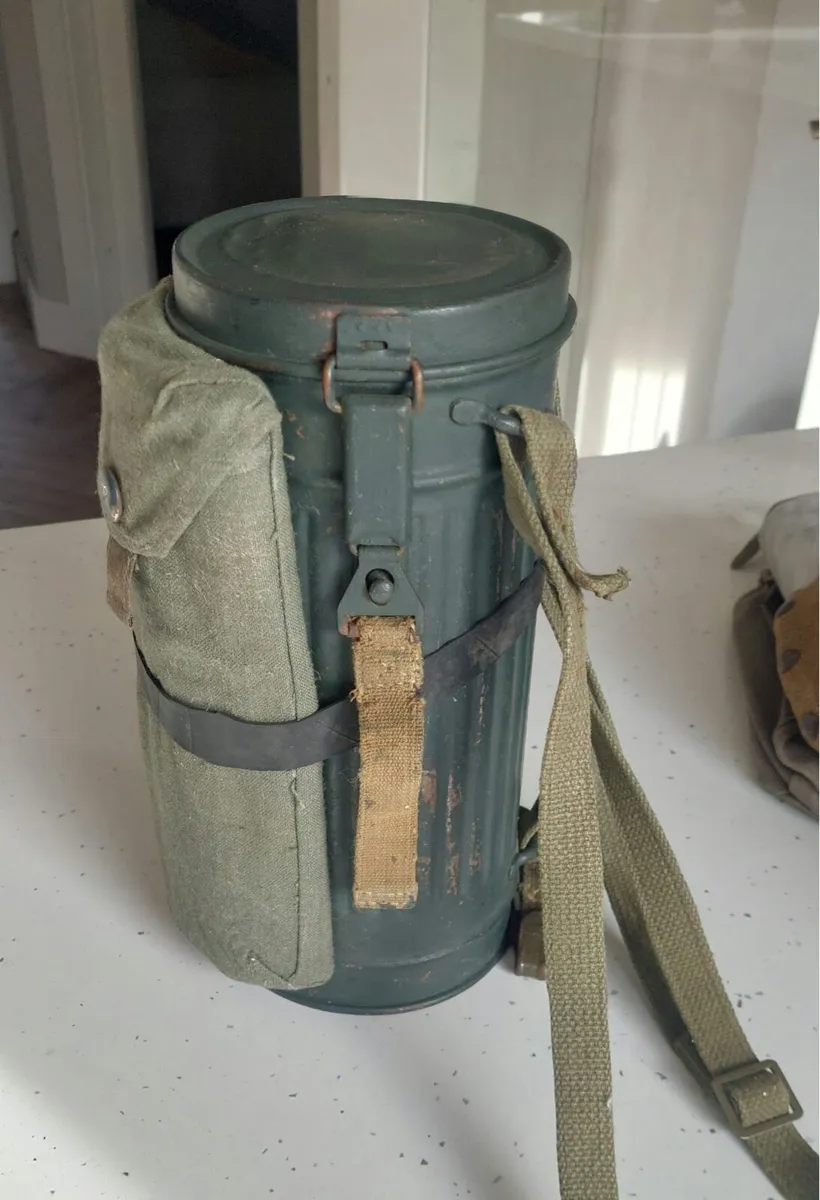 Germany ww2 gas mask old - Image 1