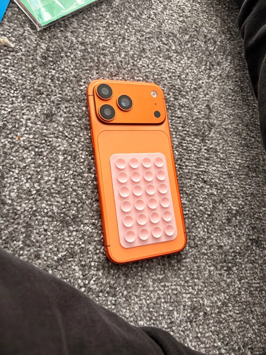 iPhone 17 Pro Max FAKE !! - Image 4