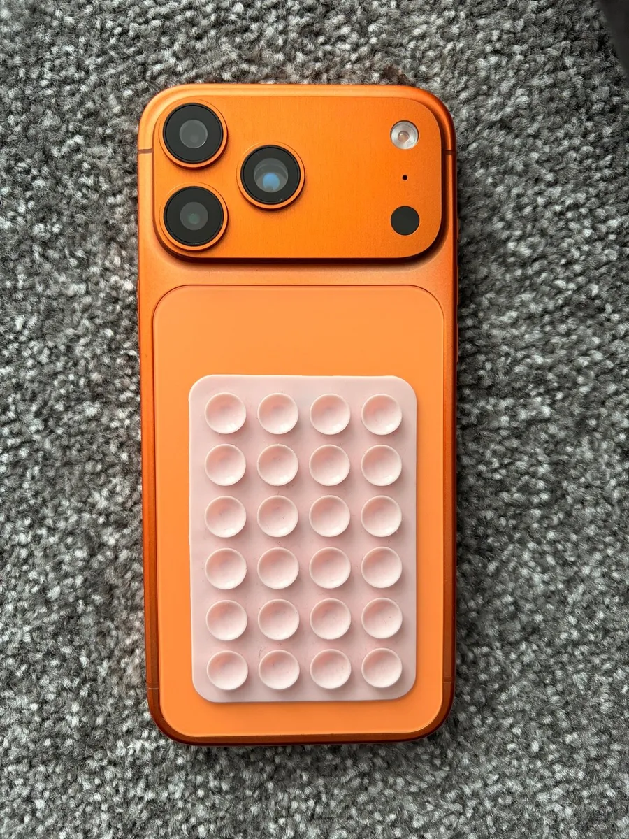 iPhone 17 Pro Max FAKE !! - Image 3