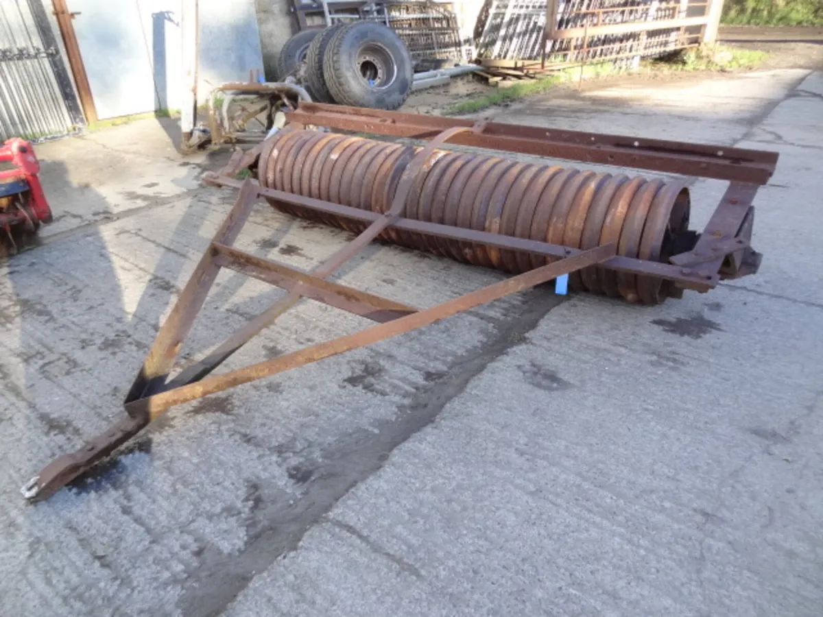 Trailed 8FT Cambridge Ring Roller - Image 1