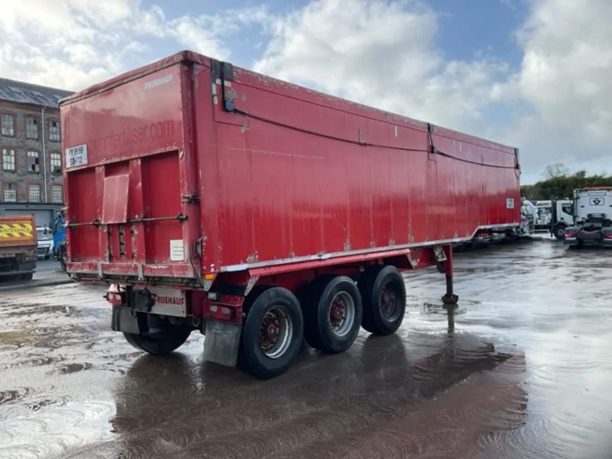 2013 Fruehauf Tri Axle Plank Side Tipping Trailer - Image 4