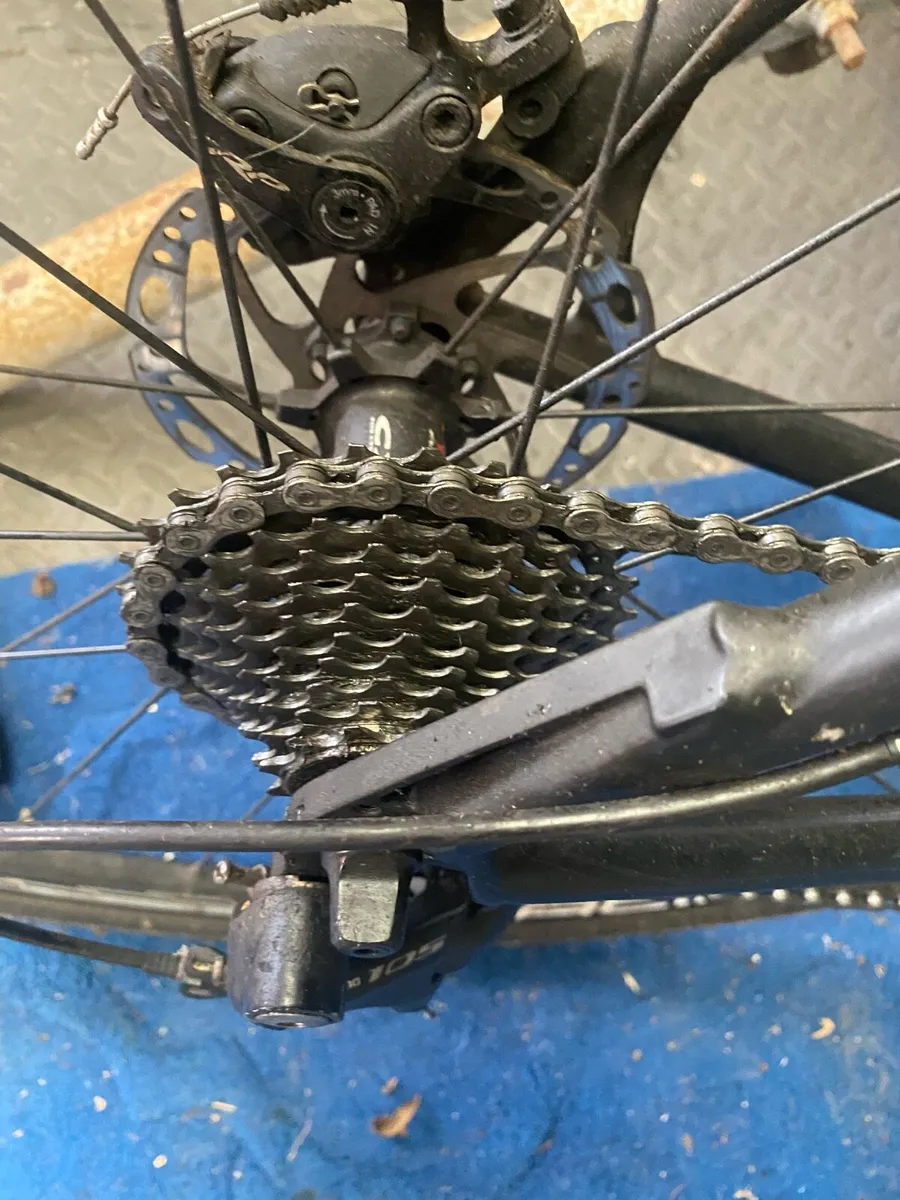 Gravel Bike - Image 2