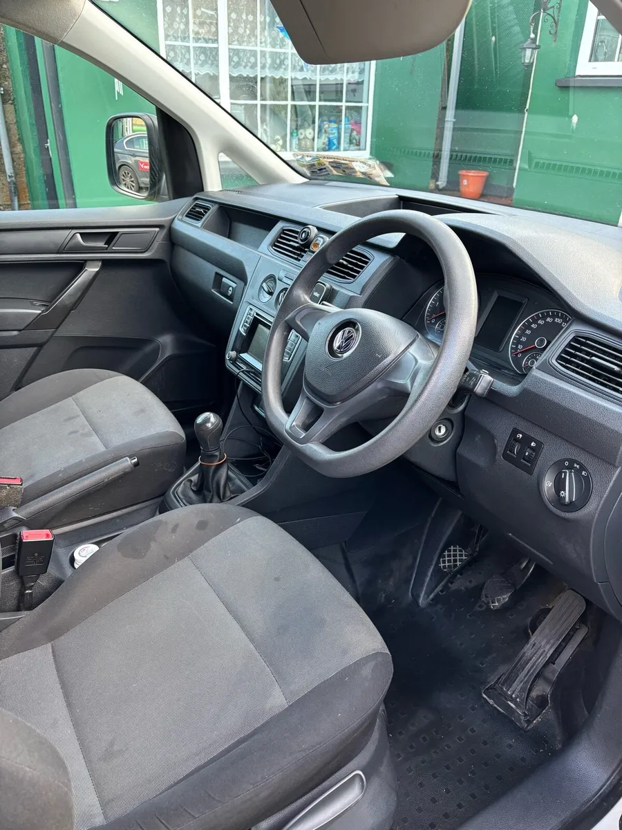 VW CADDY - Image 4