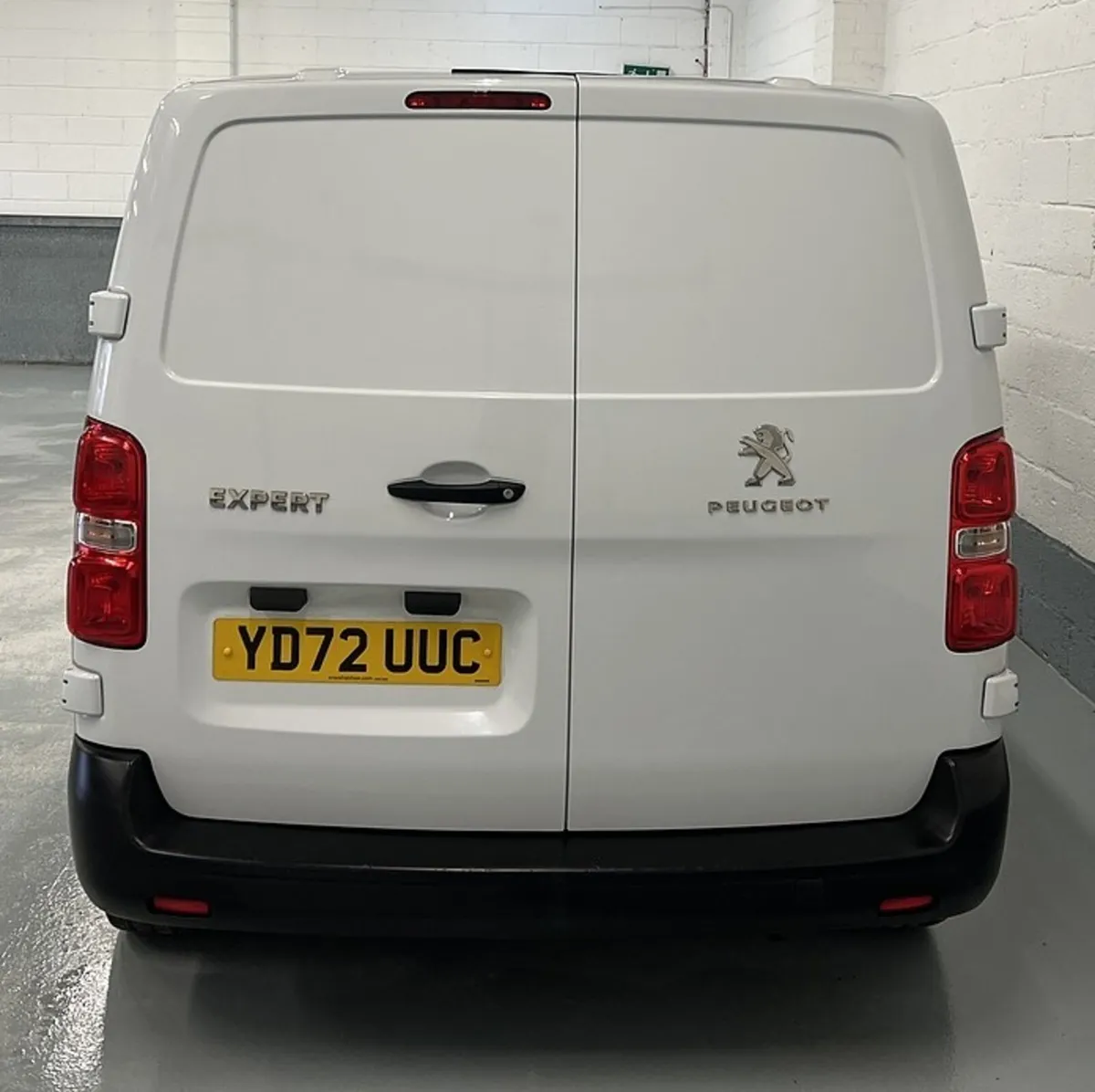 2022 Peugeot Expert Panel Van - Image 2