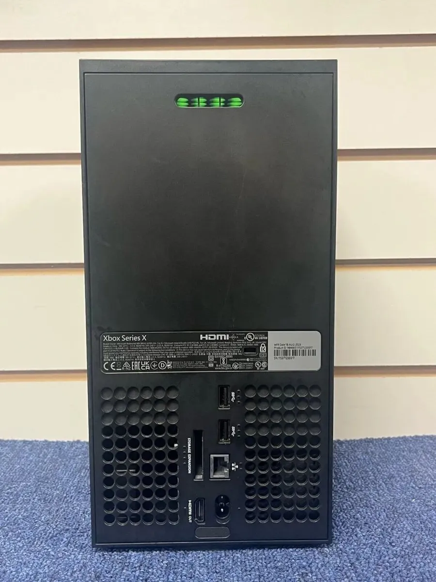 Xbox Series X - Image 4