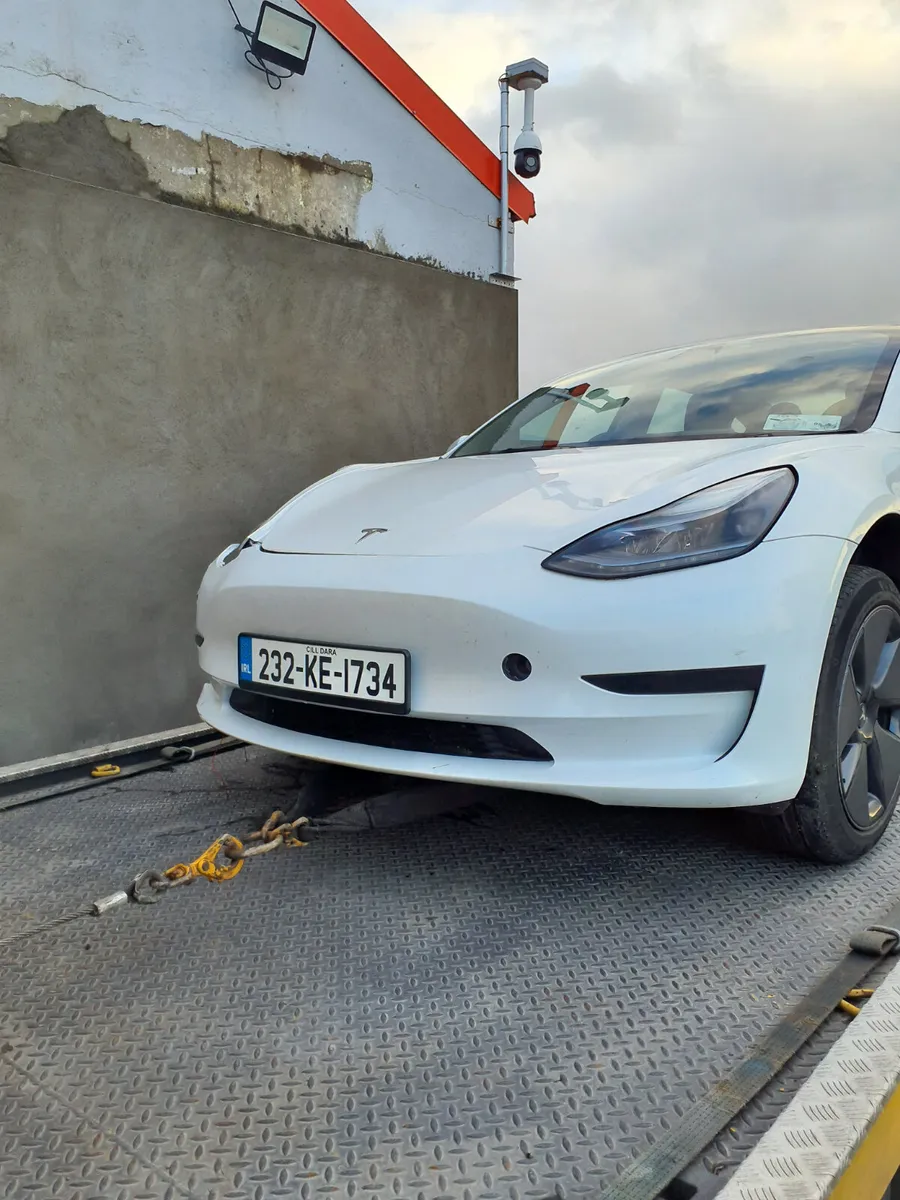 Tesla model 3    2023 - Image 3