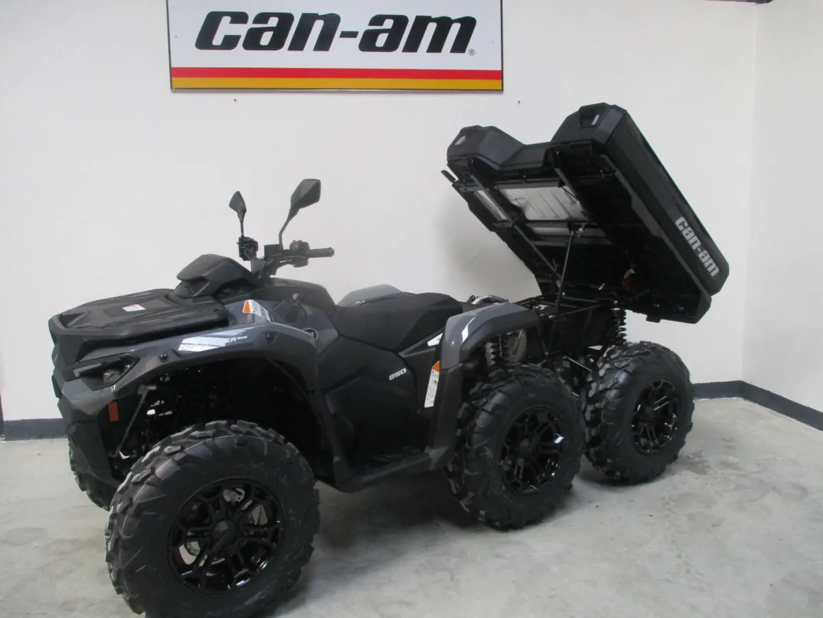 Can-Am Outlander 6 x 6 quad atv - Image 4