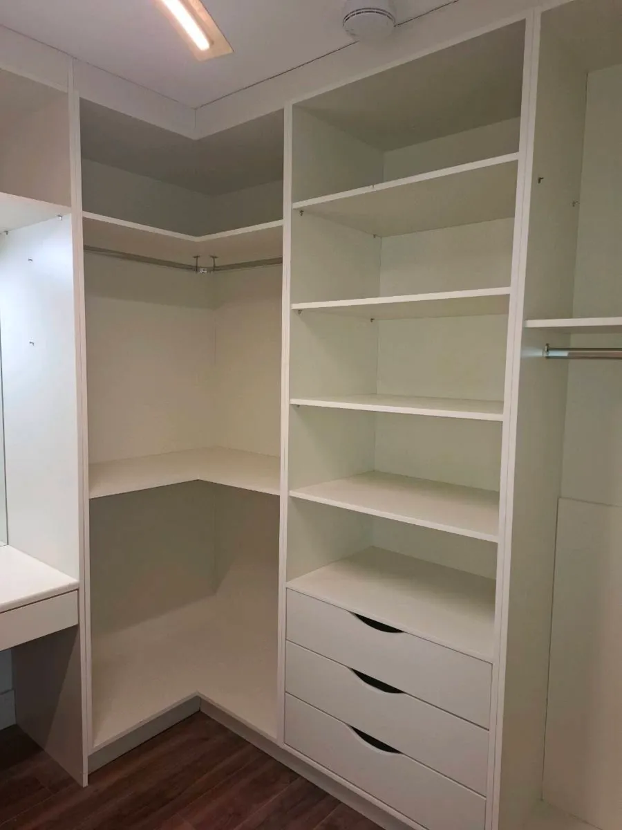 Walk in waredrobe - Image 3