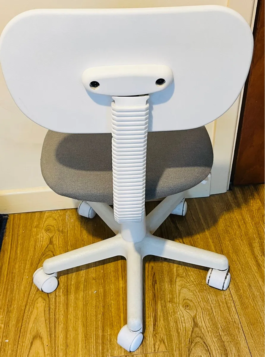 Office chair - Image 2