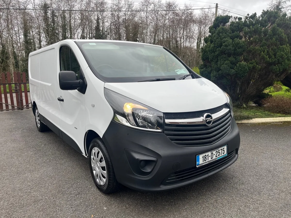Opel Vivaro LWB - only 41k Kilometes - Image 2