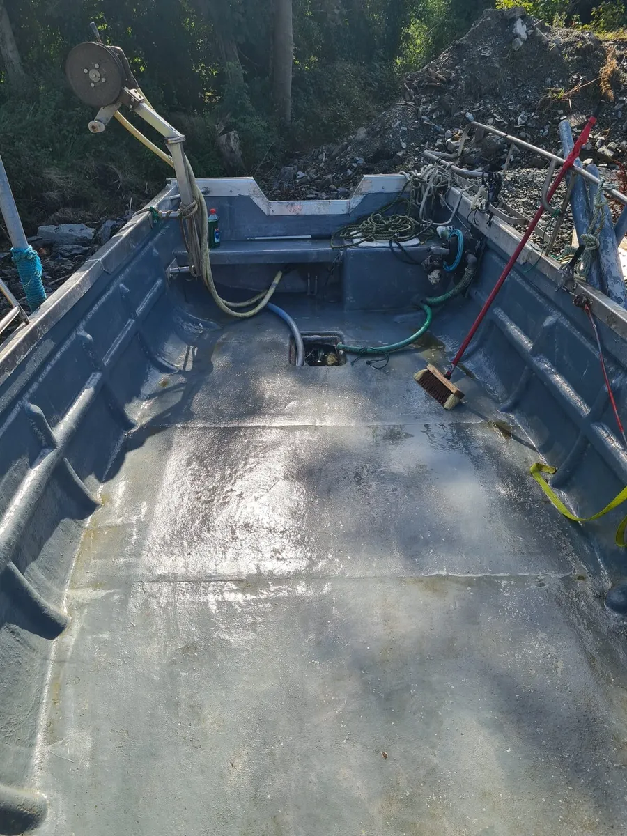 Punt for sale - Image 4