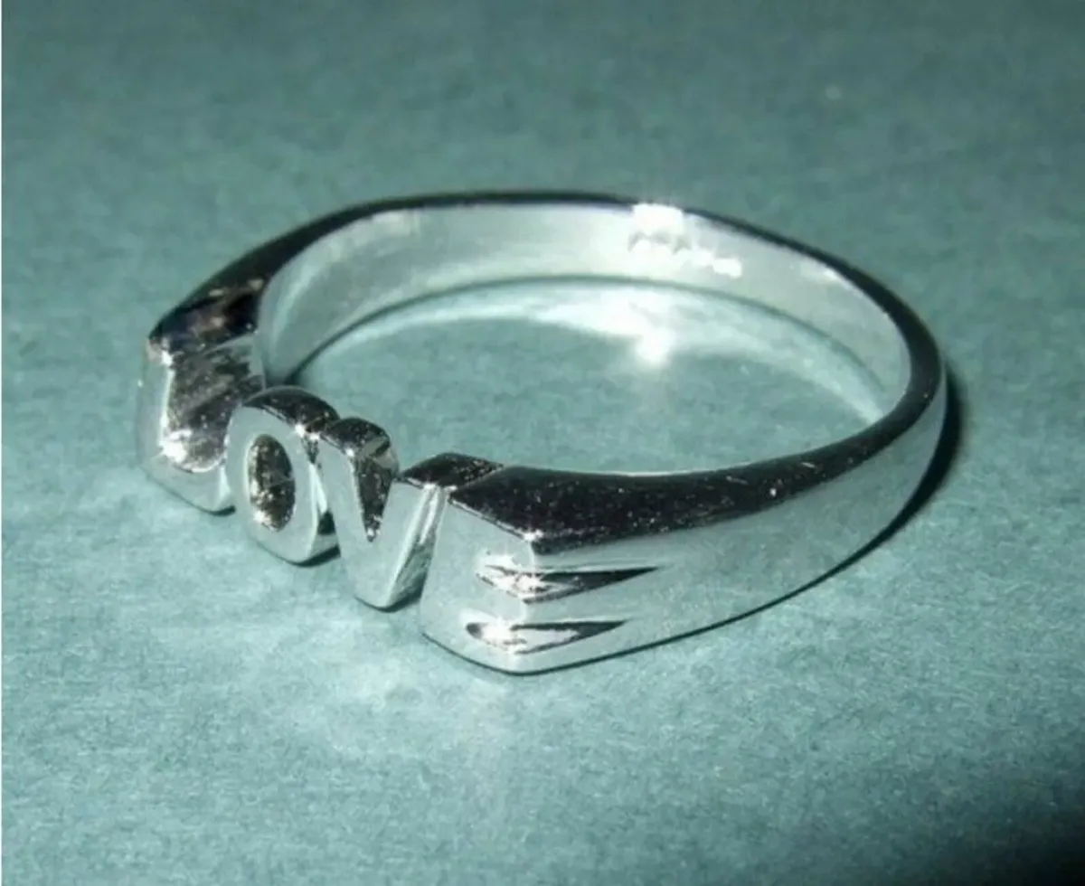 Vintage Hallmarked Silver 'Love' Ring - Image 4