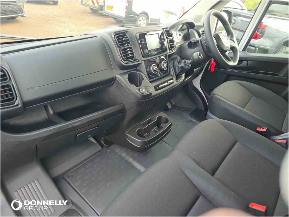 Vauxhall Movano 3500 Heavy L2 Diesel Fwd Prime - Image 4