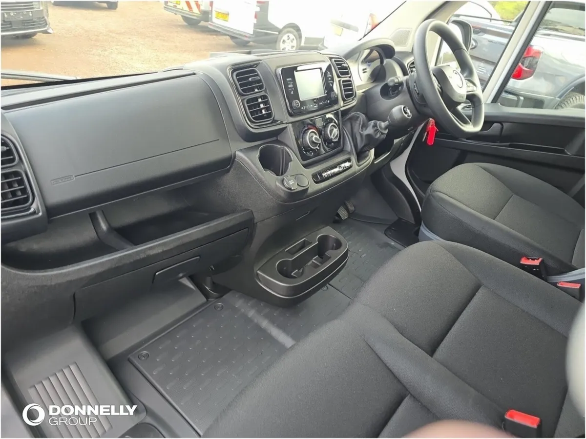 Vauxhall Movano 3500 Heavy L2 Diesel Fwd Prime - Image 4