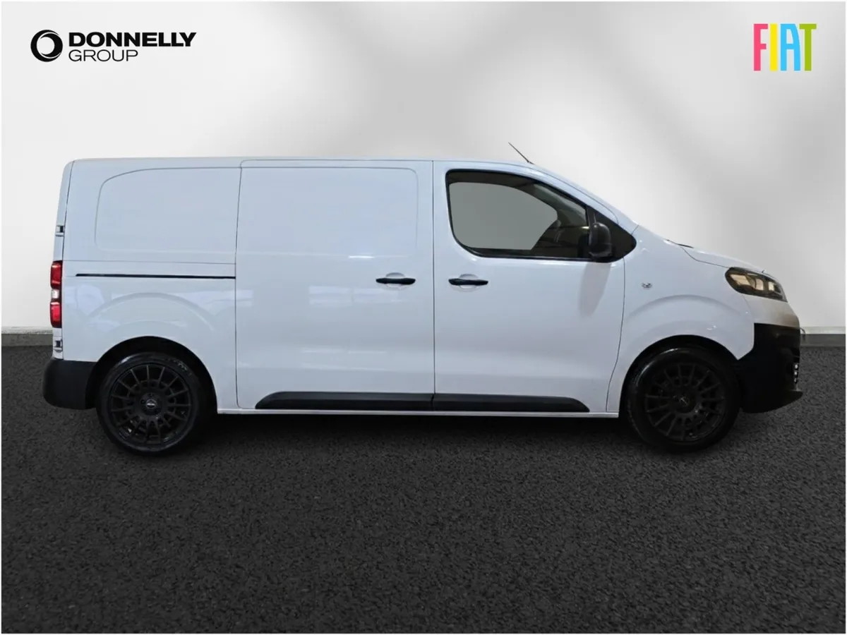 Vauxhall Vivaro L1 Diesel Dynamic - Image 2