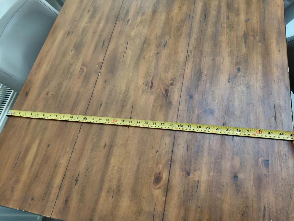 6 chairs and dining table - Image 4