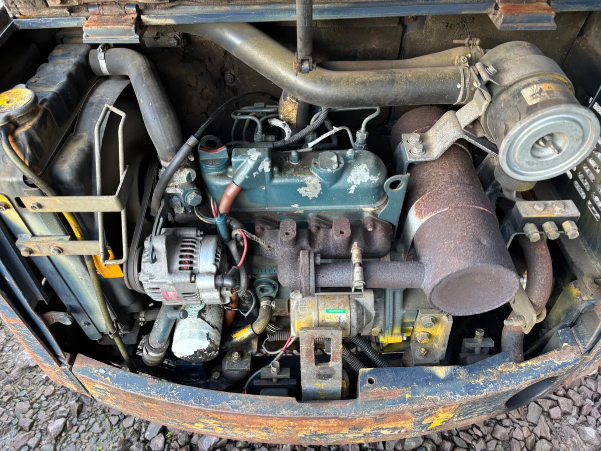 Kubota kx41 digger 1.5 ton - Image 3