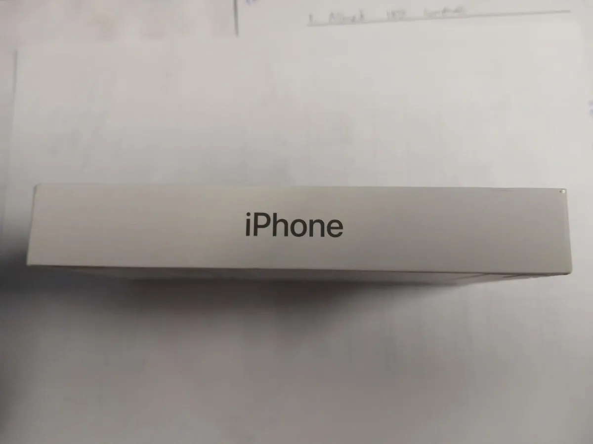 APPLE IPHONE 16e 128GB BLACK. NEW. SEALED. - Image 3