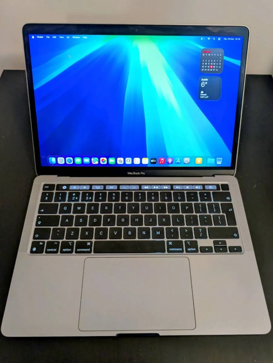 MacBook Pro M2 - Image 1