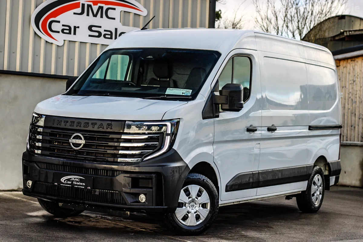 2025 NISSAN INTERSTELLAR MWB - Image 1