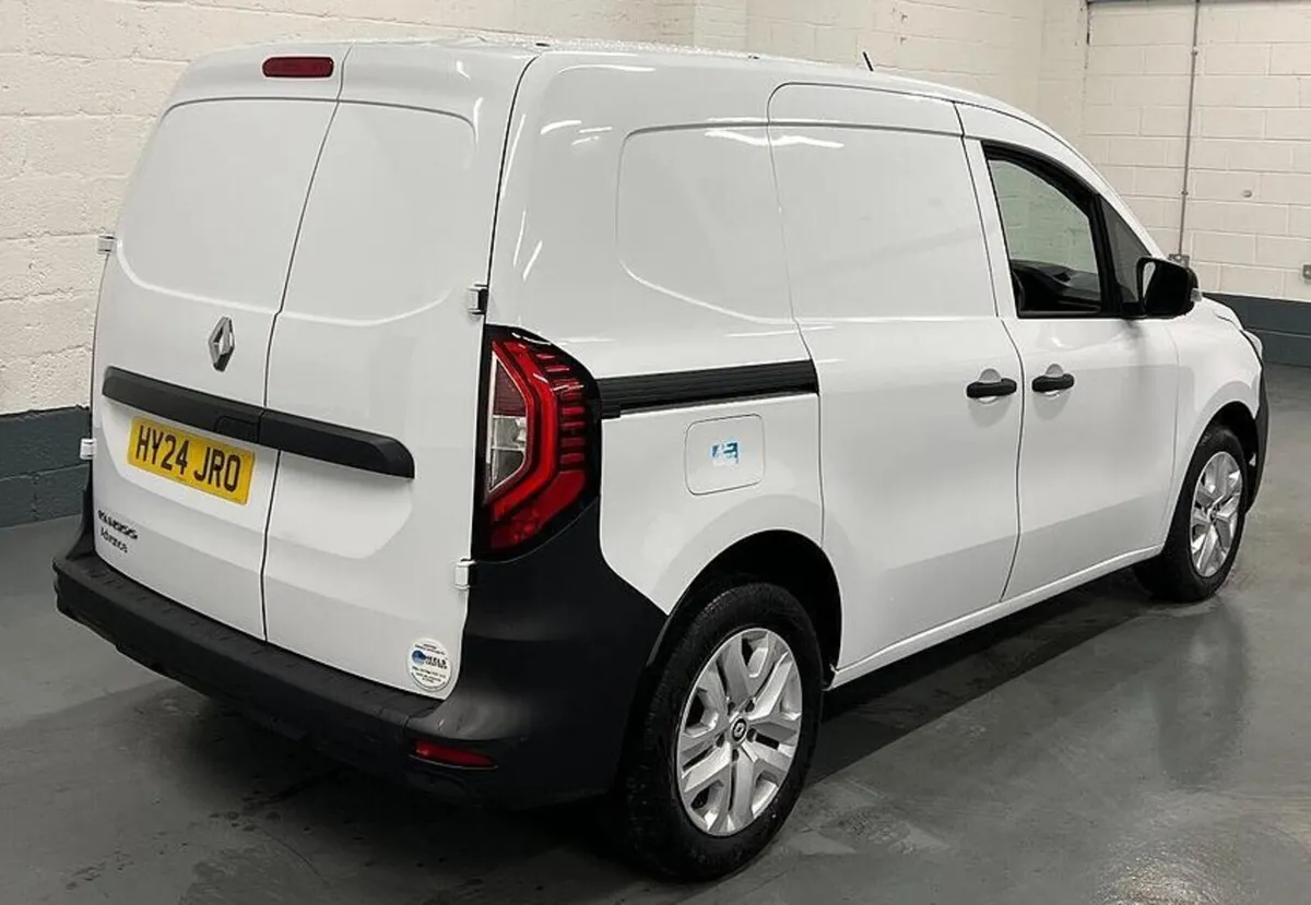 2024 Renault Kangoo Panel Van - Image 3