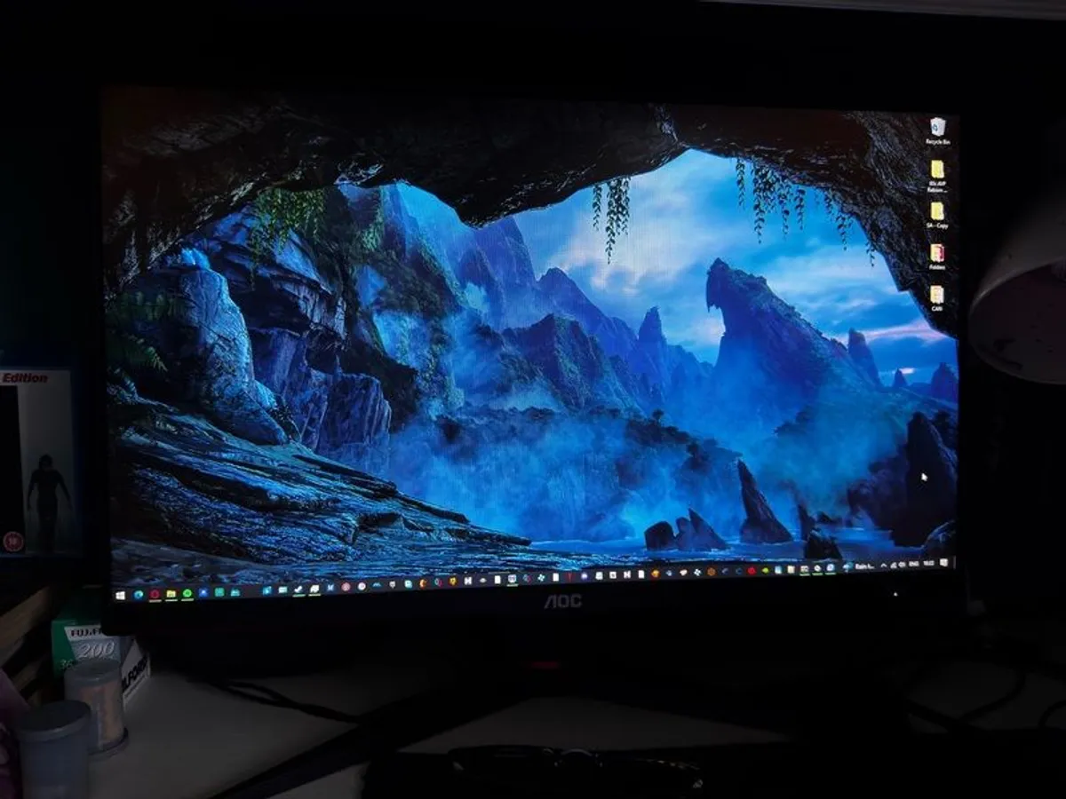 AOC 24G2 24-Inch 1080p 144Hz Gaming Monitor - Image 3