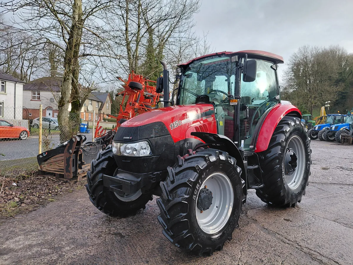 CASE 115c Farmall - Image 4