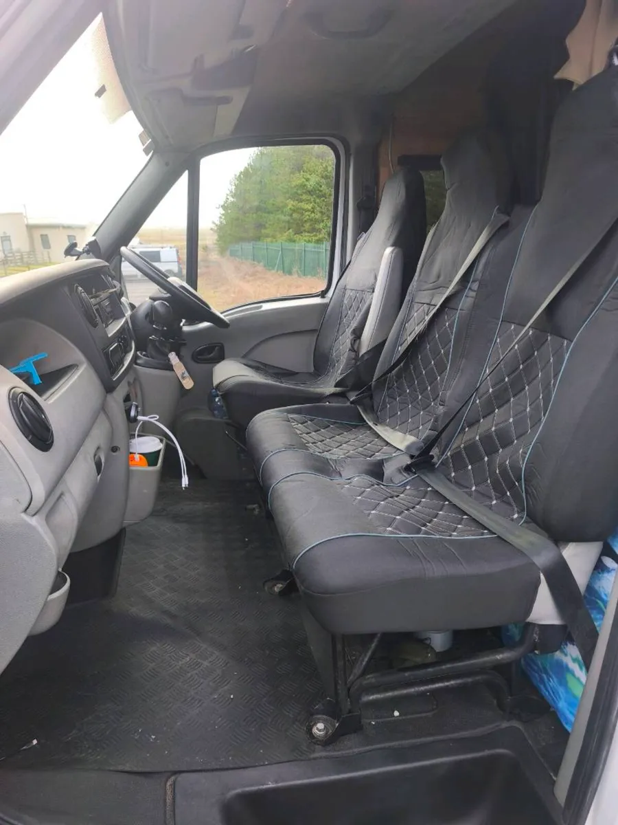 Nissan Interstar Campervan Highroof - Image 3