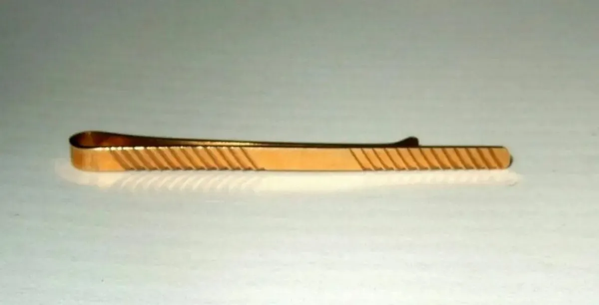 Vintage Hallmarked 9ct Gold Tie Pin - Image 3