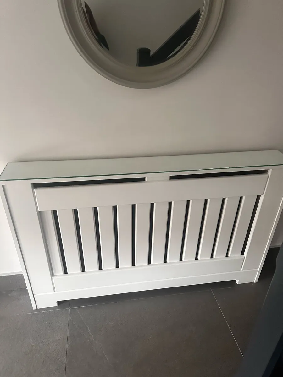 Radiator cover - Image 1