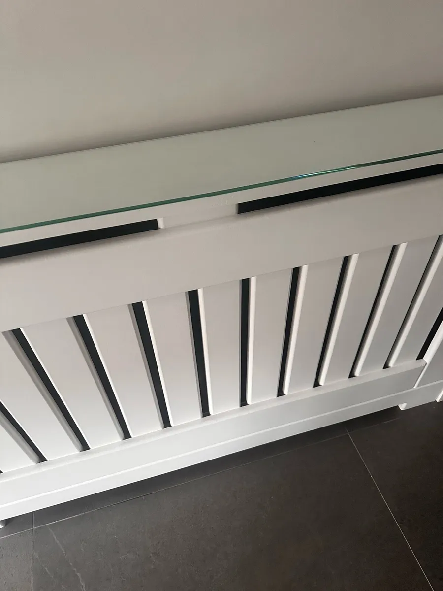 Radiator cover - Image 4