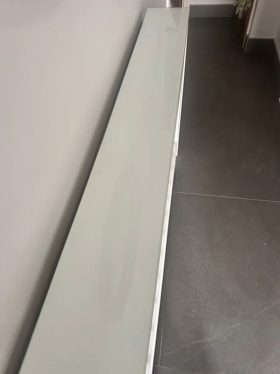 Radiator cover - Image 3