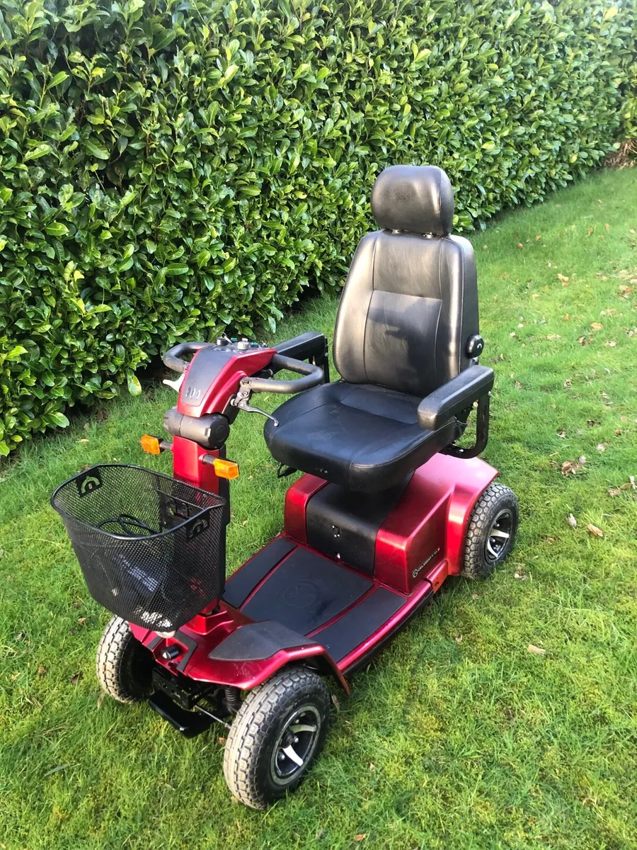 Large powerful mobility scooter - Image 1